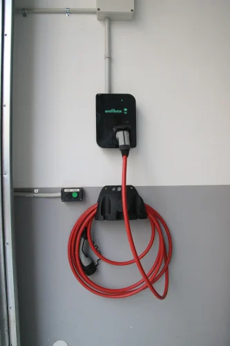 Cargador electrico coche